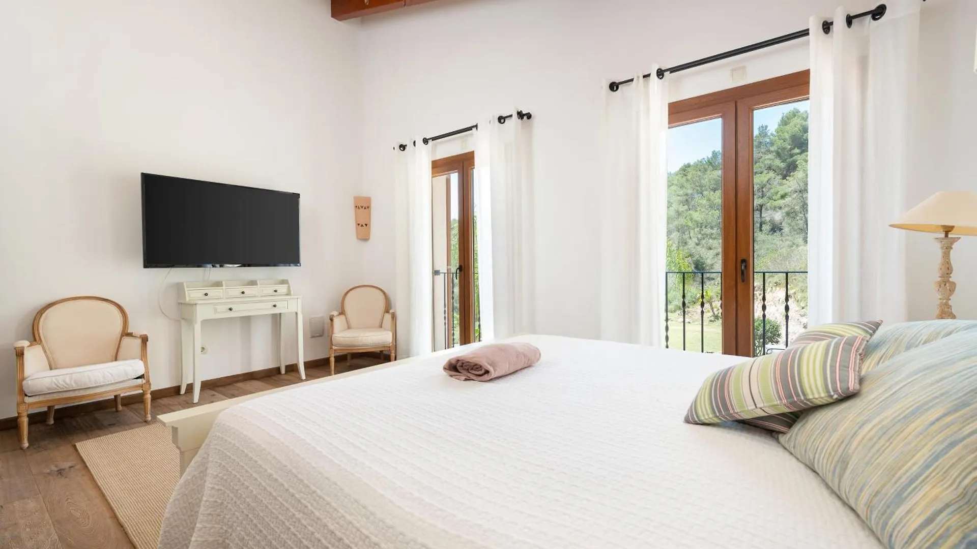 Finca Es Foners En Felanitx Con Piscina Y Jacuzzis En Suite 别墅