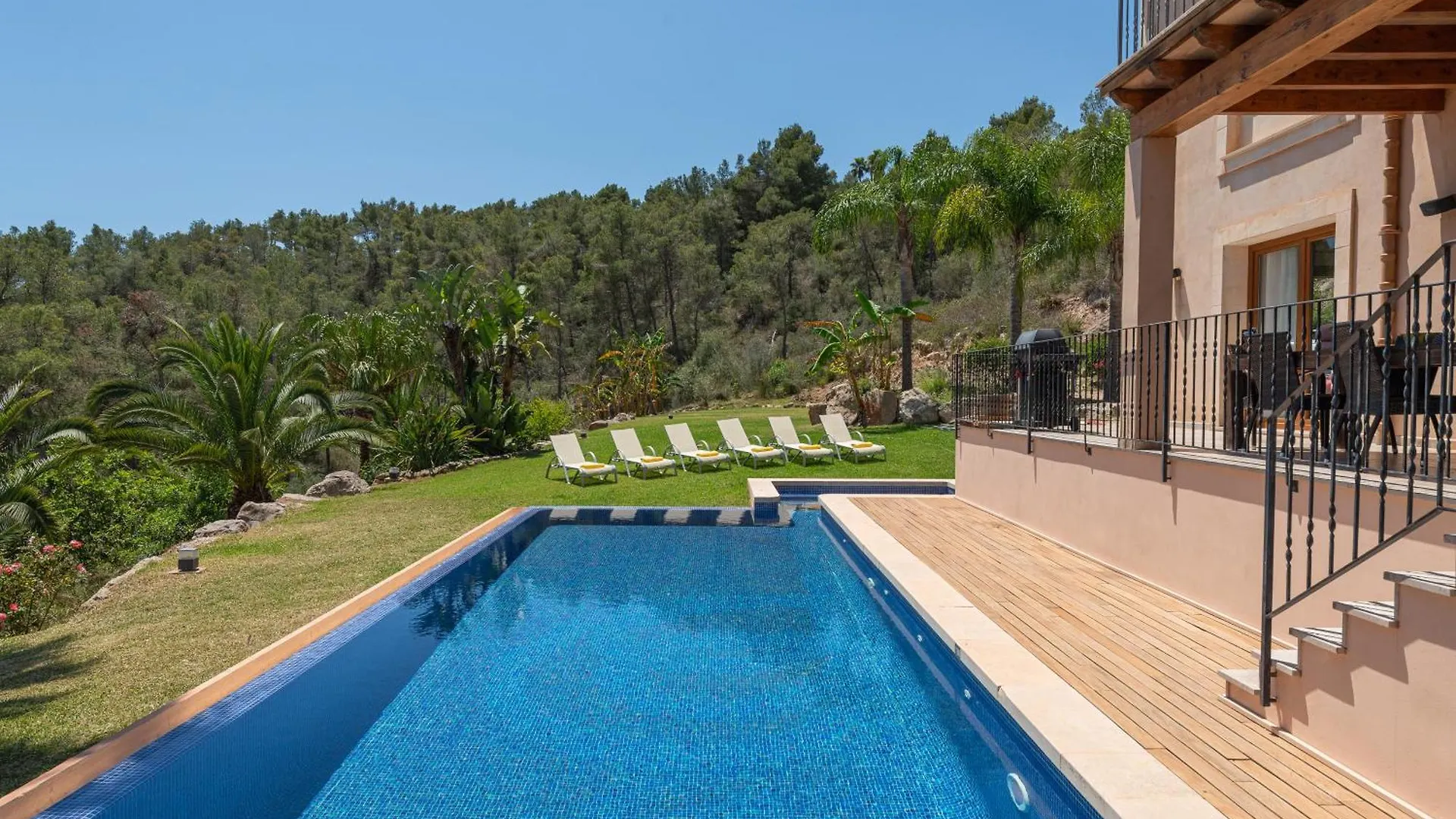 Finca Es Foners En Felanitx Con Piscina Y Jacuzzis En Suite Βίλα